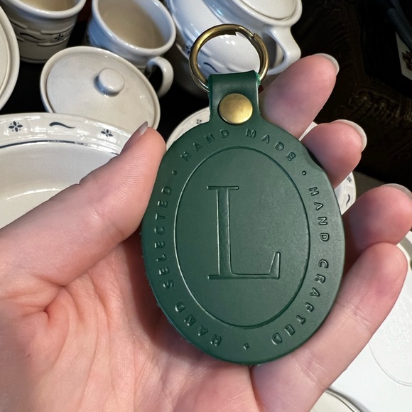 Genuine leather Longaberger key fob - Picture 7 of 9